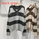 Literary pullovers with striped tops