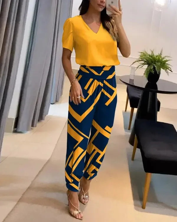 Floral Print V-Neck Tee & Pants Set