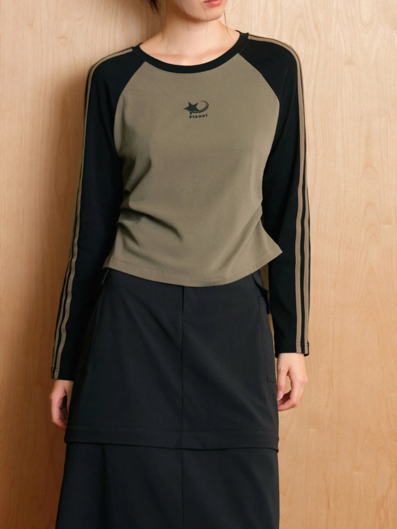 DUSHU Retro Round Neck Long Sleeve Tee